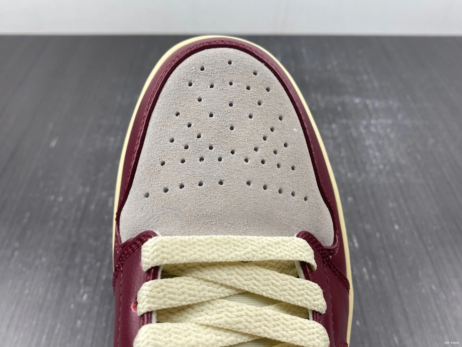 Jordan DZ2820-601 Leaf